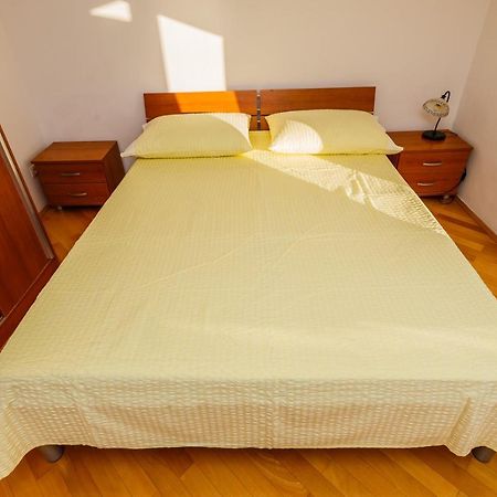 Apartamenty Z Basenem Ilja ロゴズニッツァ エクステリア 写真